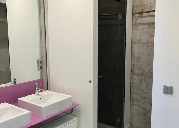 Casa Rio Vez - Riverfront Parco vacanze *